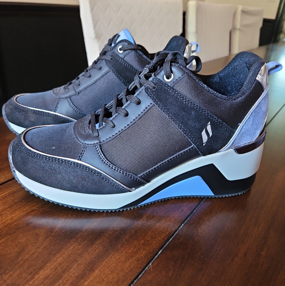 Skechers Womens Black & Blue Wedge Sneakers